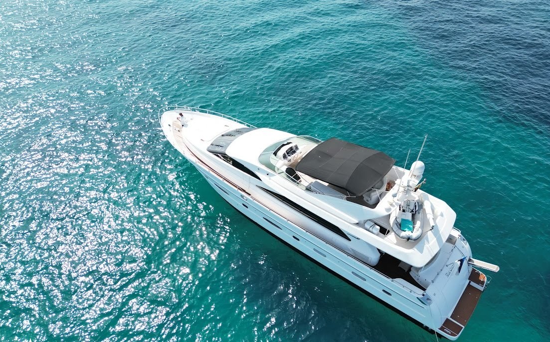 BLUE OCEAN yacht charter 5