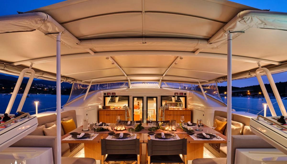 GUILLEMOT yacht charter 5