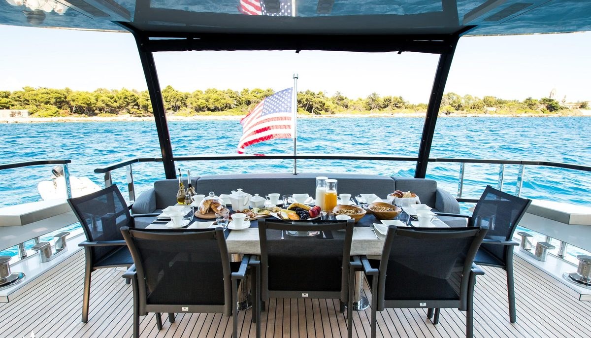 KEROS ISLAND yacht charter 5