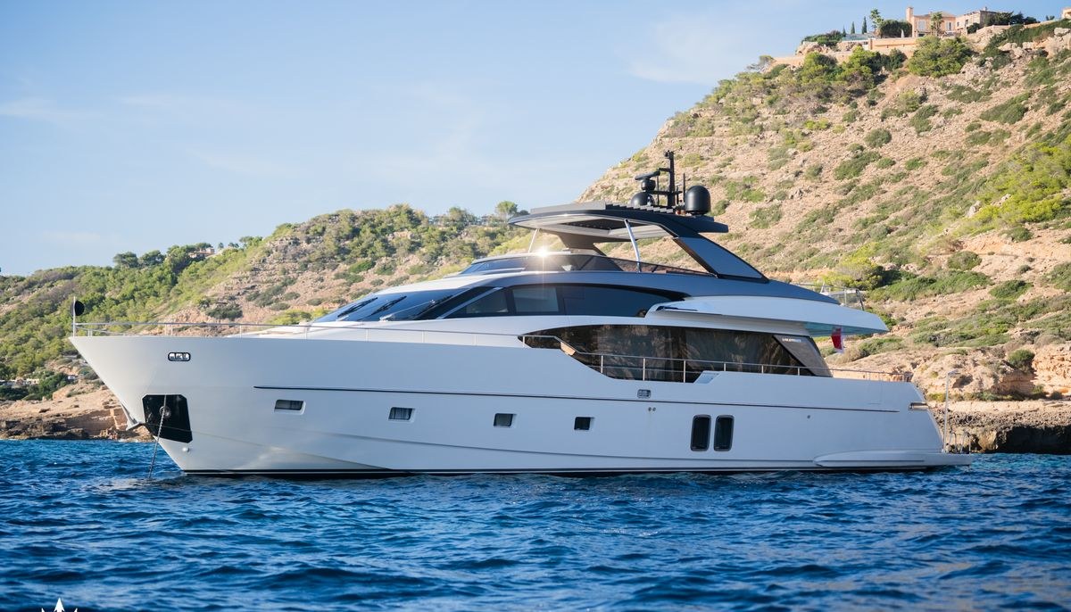 ASTRIMARE II yacht charter 2