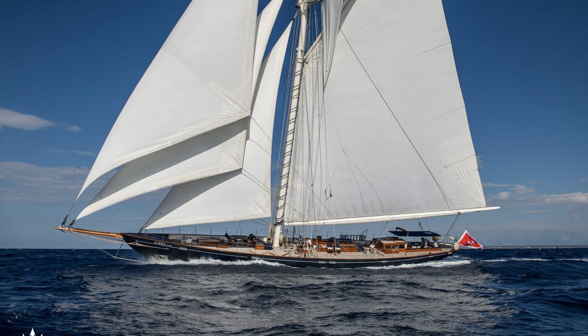 ALEXA OF LONDON yacht charter 2
