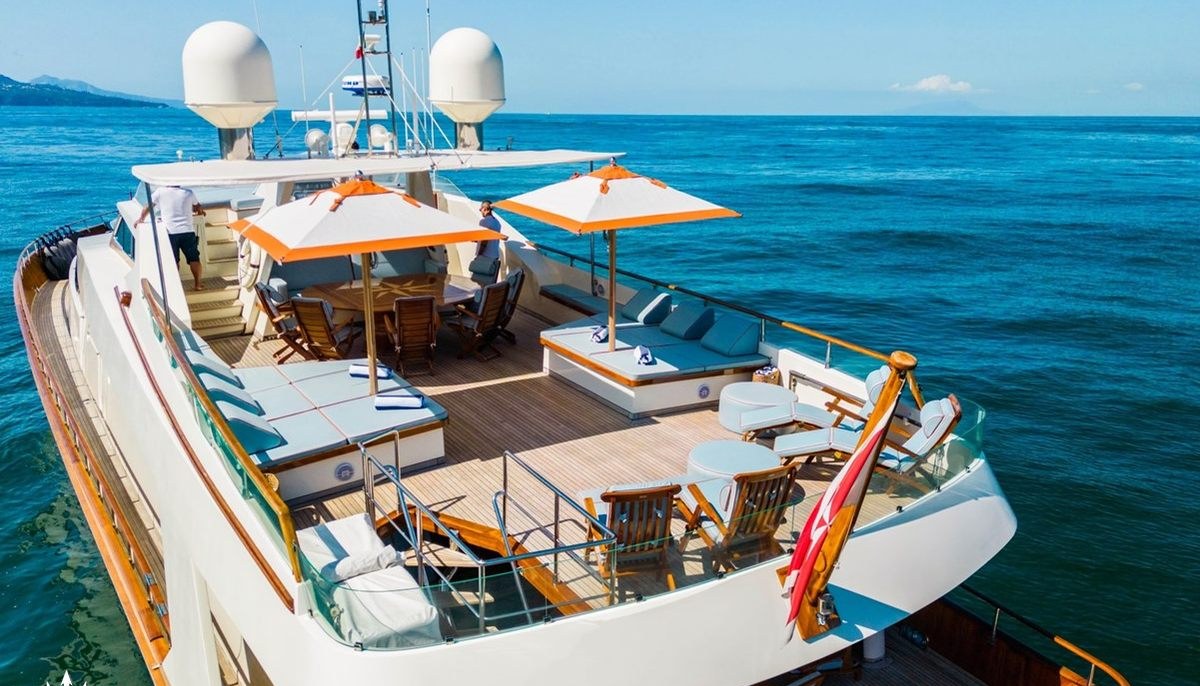 DISCO VOLANTE yacht charter 5