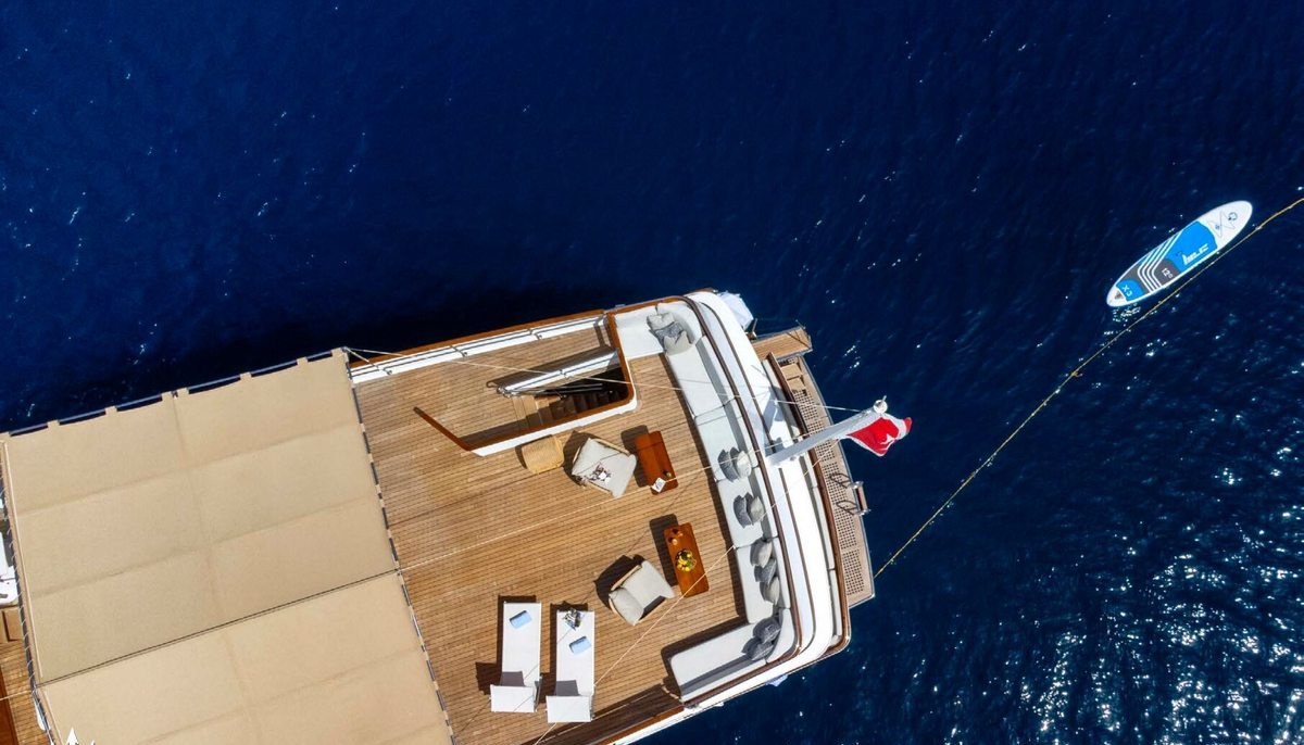 SHAHA yacht charter 5