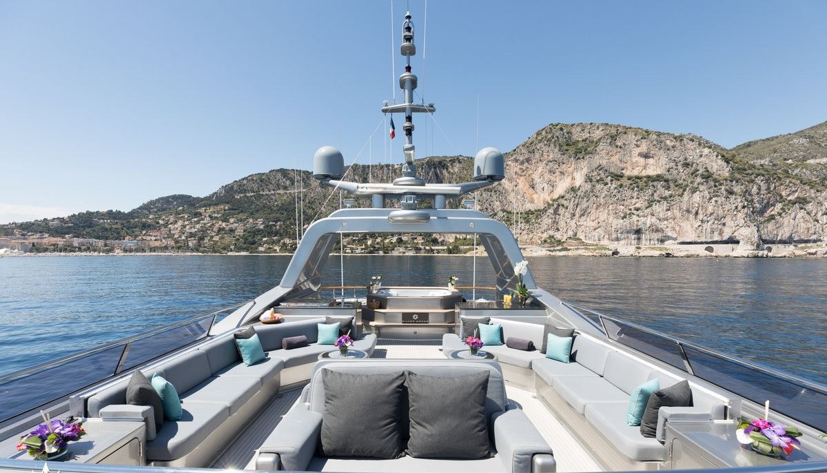 SILVER DREAM yacht charter 3