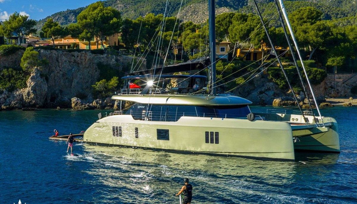 A PLAN yacht charter 2
