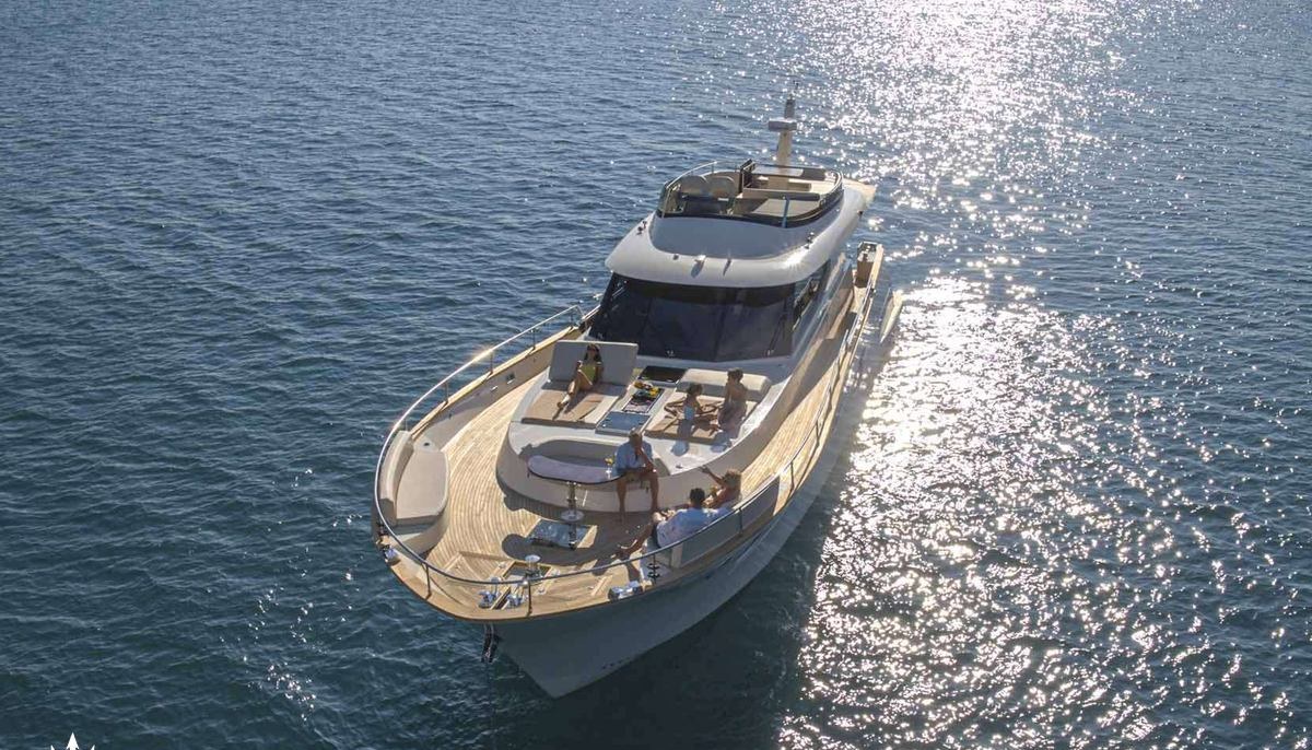 PANTA REI yacht charter 3