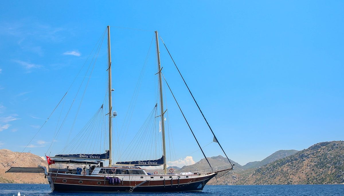 DIVA DENIZ yacht charter 2