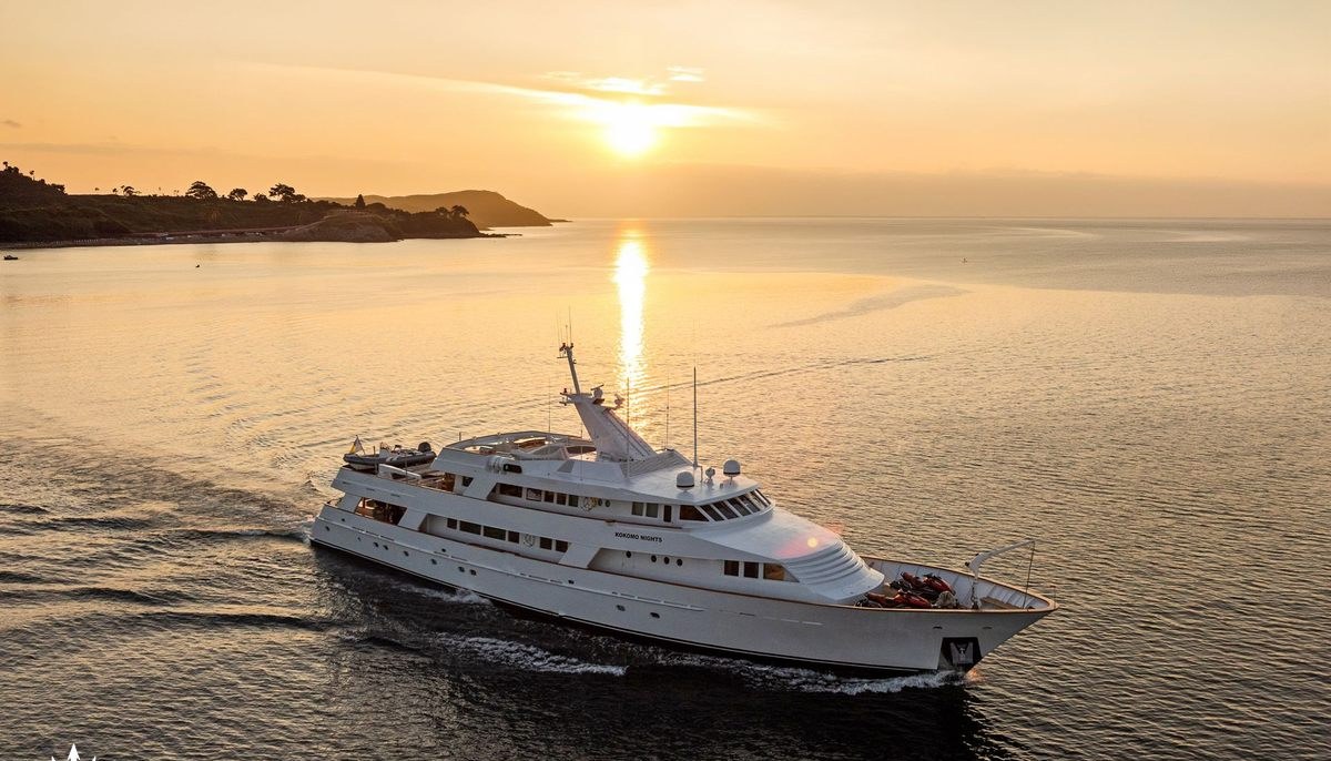 KOKOMO NIGHTS yacht charter 2