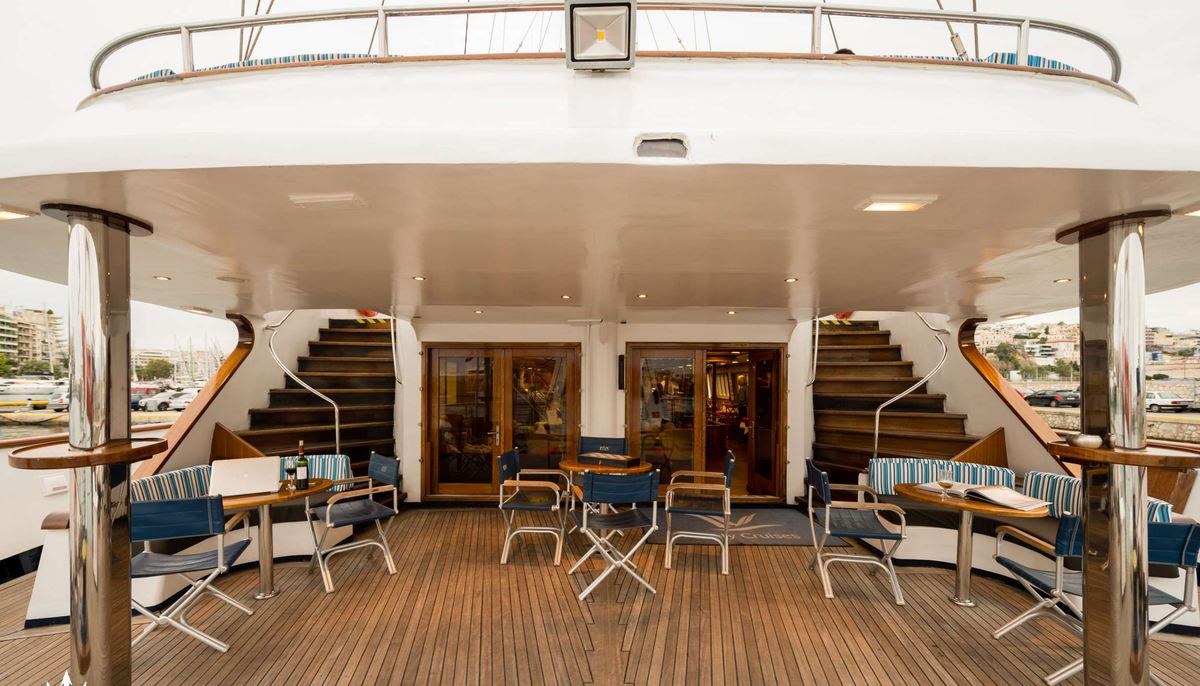 PAN ORAMA yacht charter 4