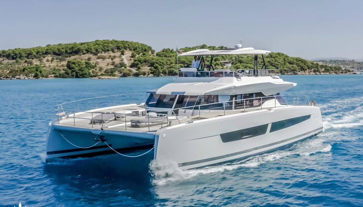 CORE yacht charter 2