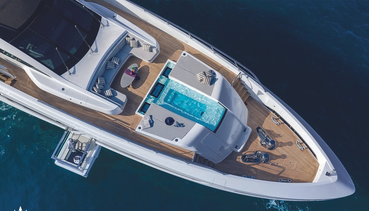 MANGUSTA GRANSPORT 45 yacht charter 3