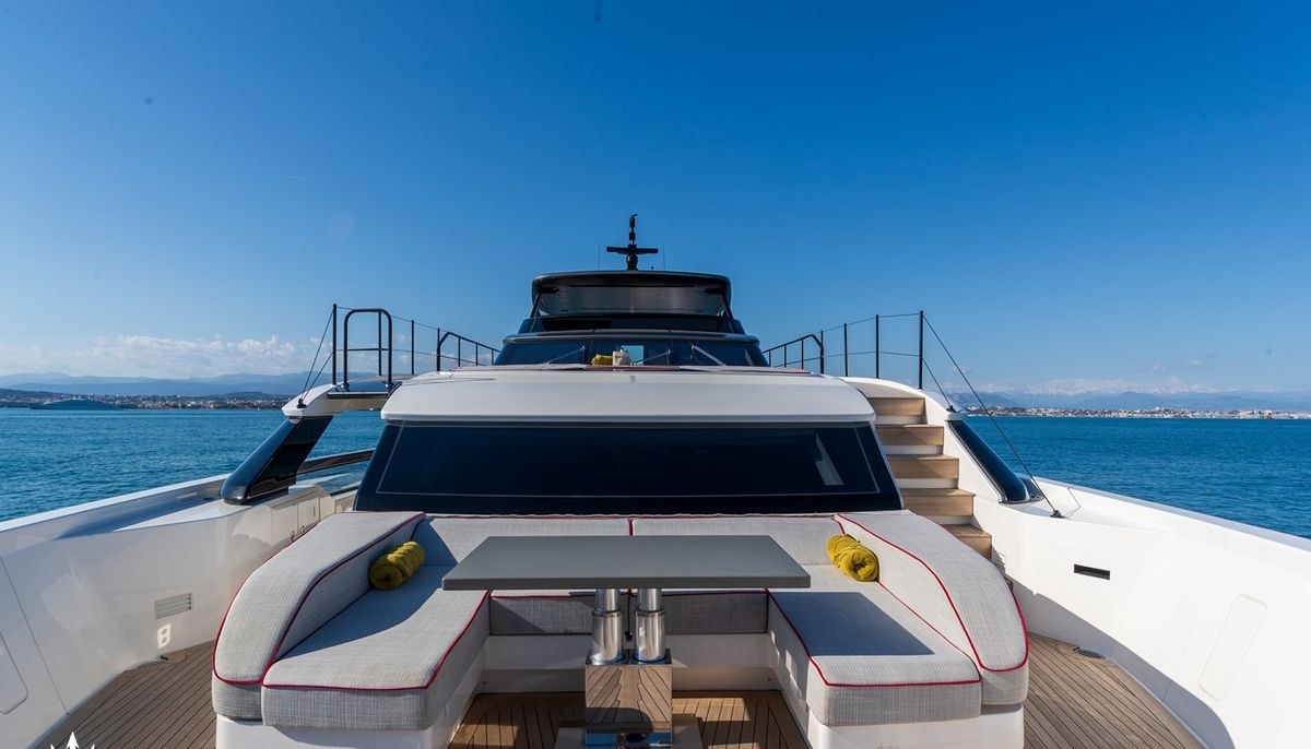 SSL yacht charter 3