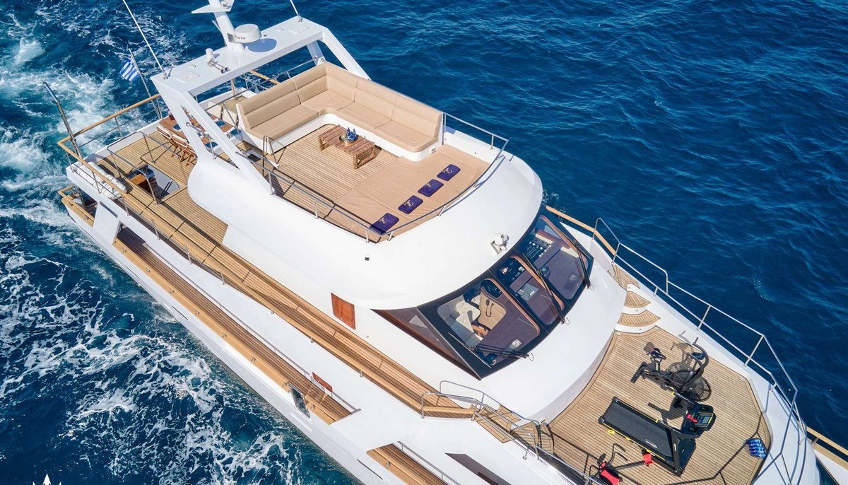 WIDE LIBERTY yacht charter 5