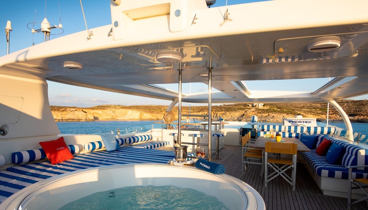 PHOENIX II yacht charter 3