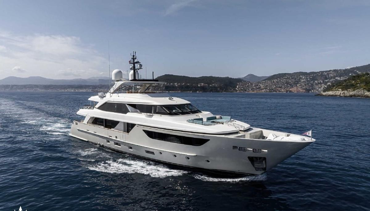 PREMURA yacht charter 2