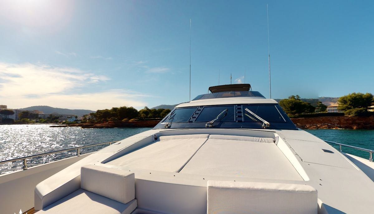 PALADIO yacht charter 3