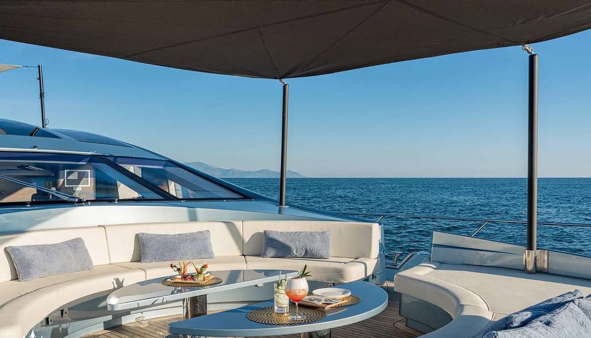 55 FIFTYFIVE yacht charter 3