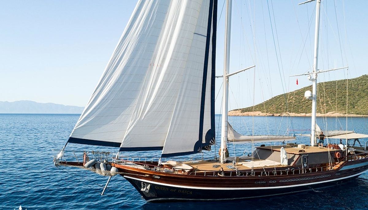 QUEEN OF DATCA yacht charter 3