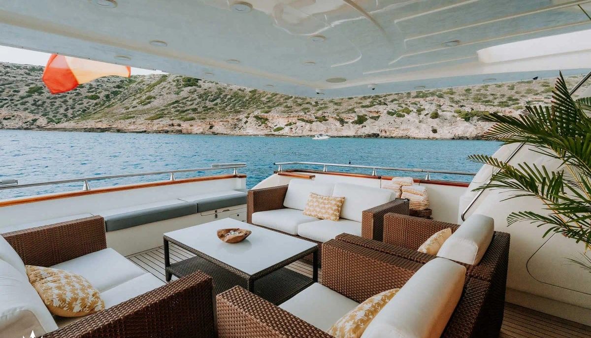 SONRISA SEPTIMO yacht charter 5
