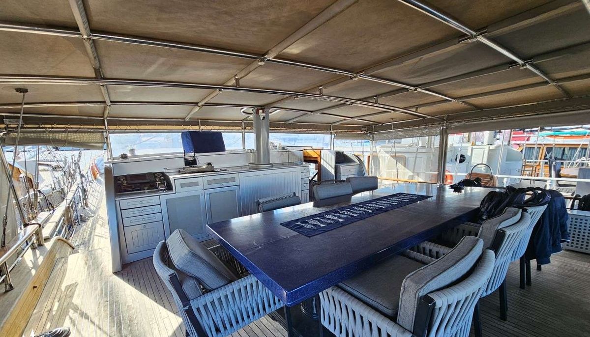 DREAM A yacht charter 3
