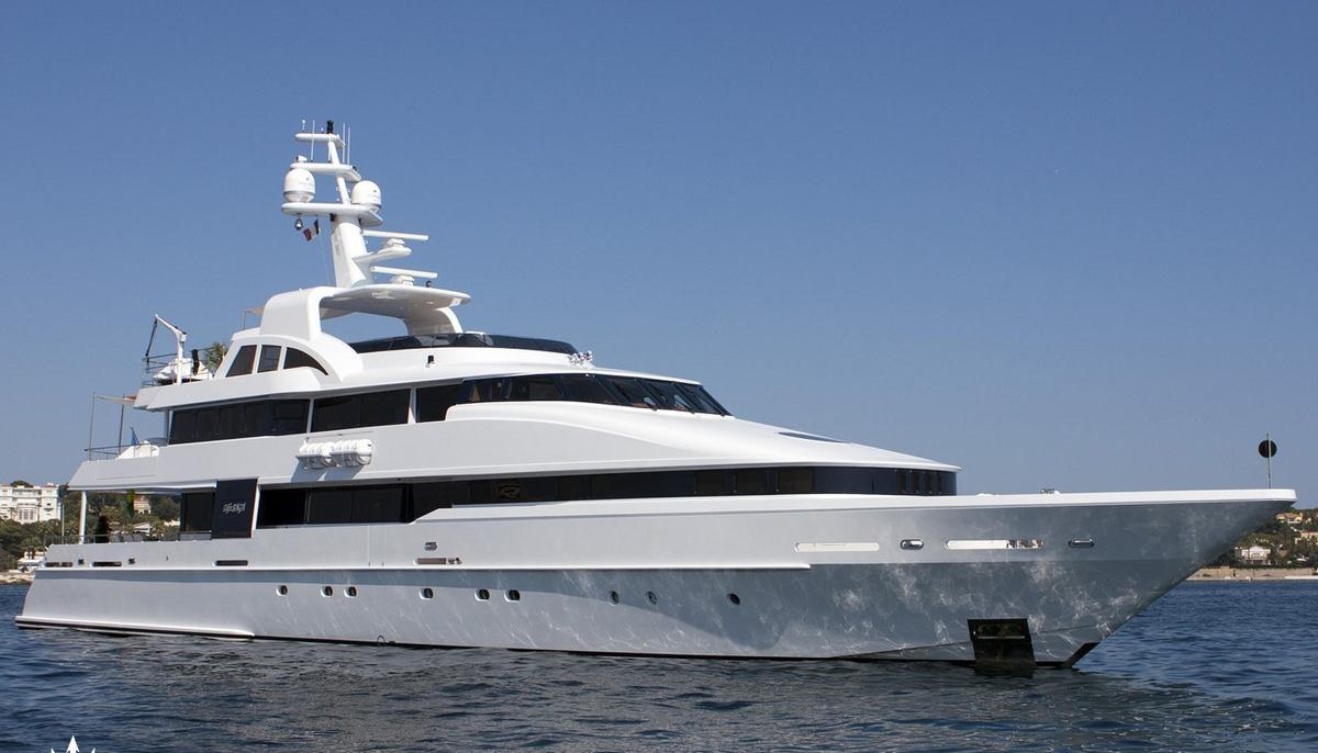 BYZANTIUM yacht charter 2