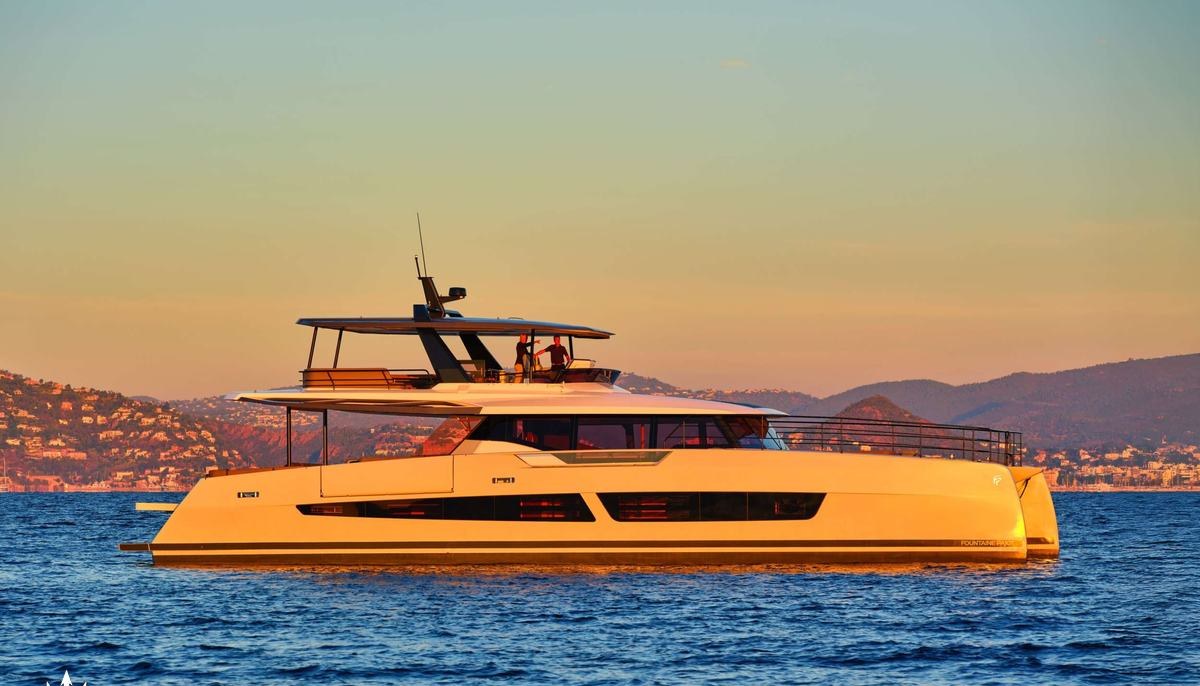CHRISTAL MIO yacht charter 2
