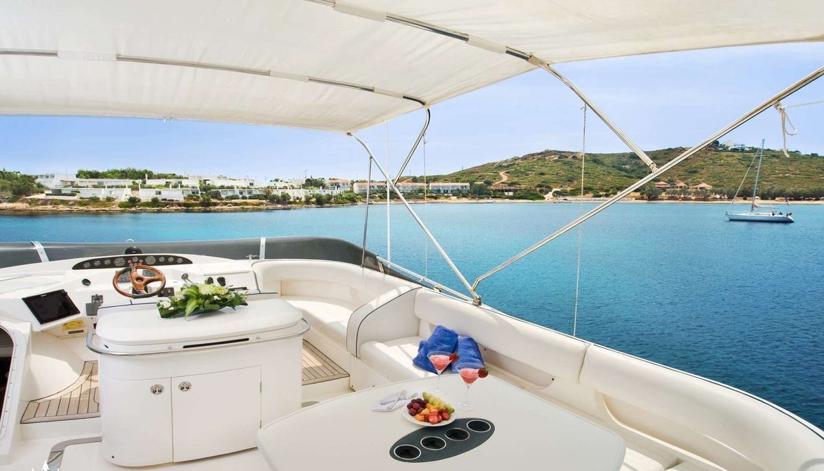 FAST BREAK yacht charter 4