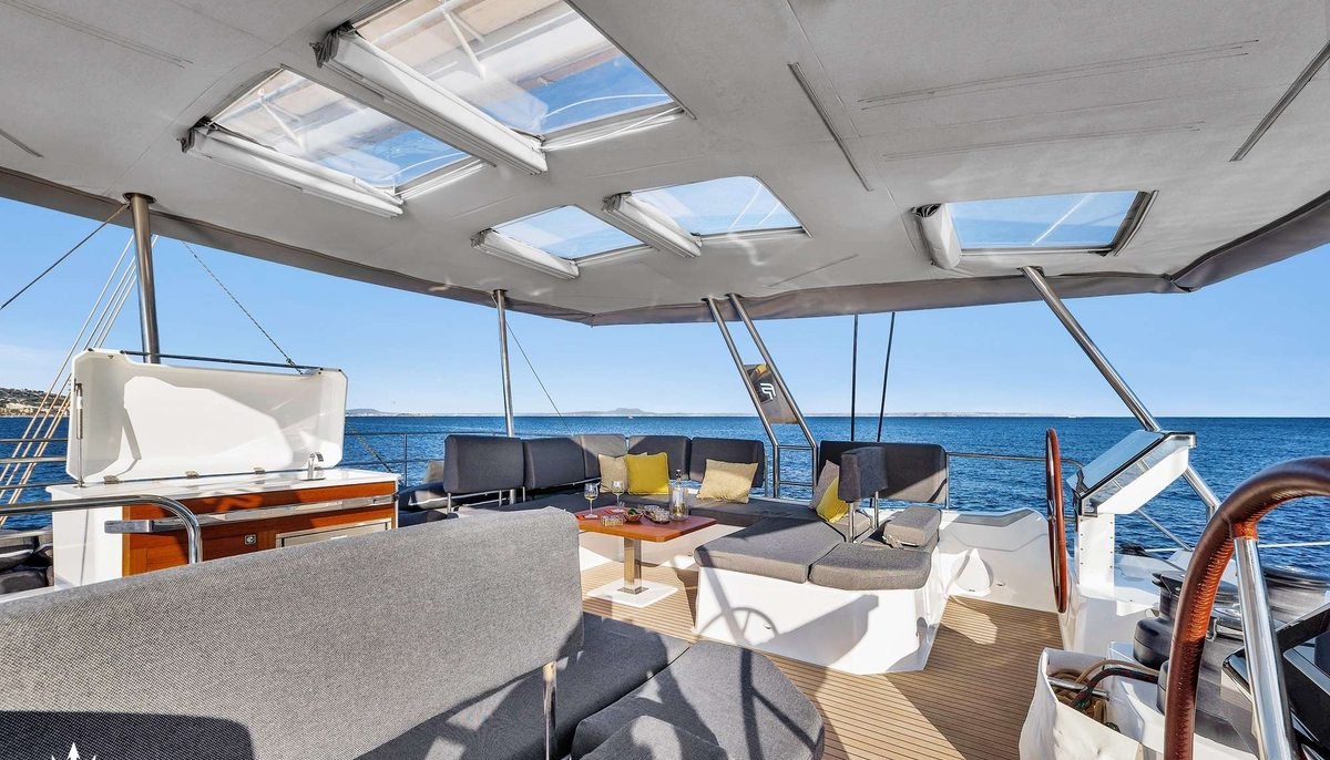 NEOW yacht charter 4