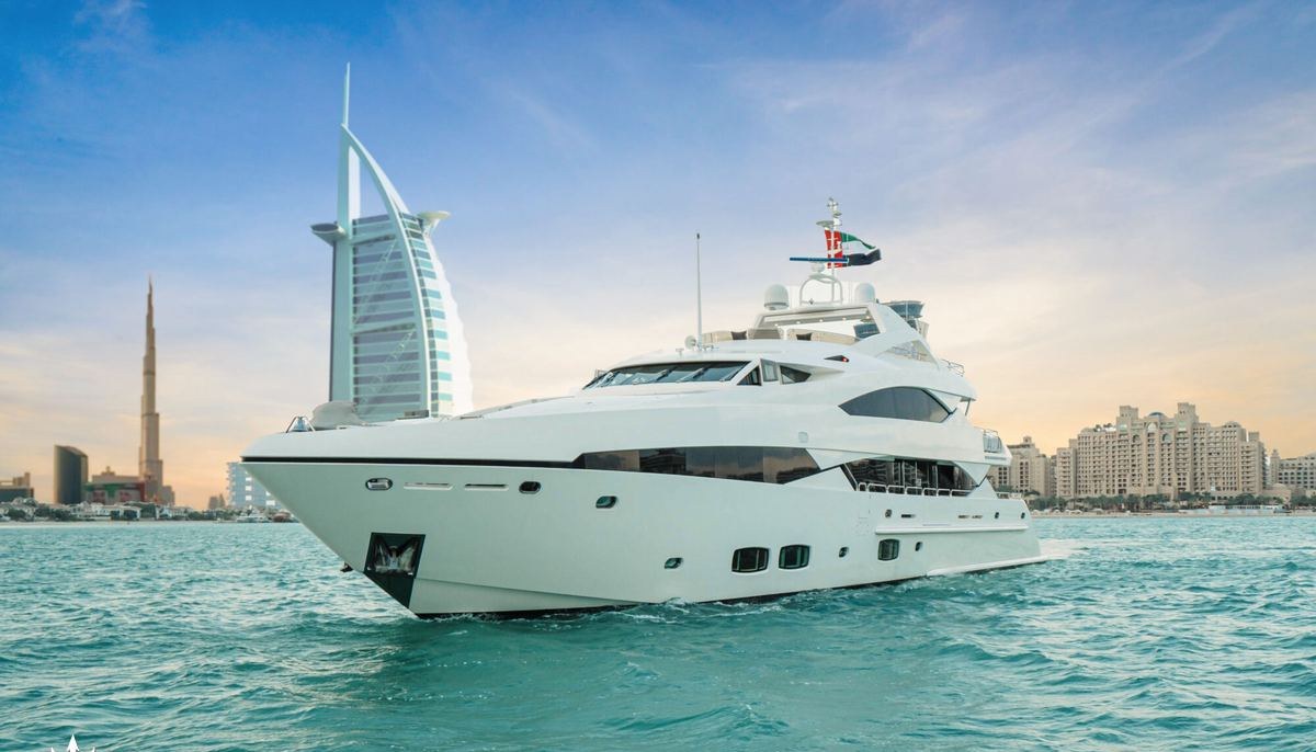 LUCIEN yacht charter 2