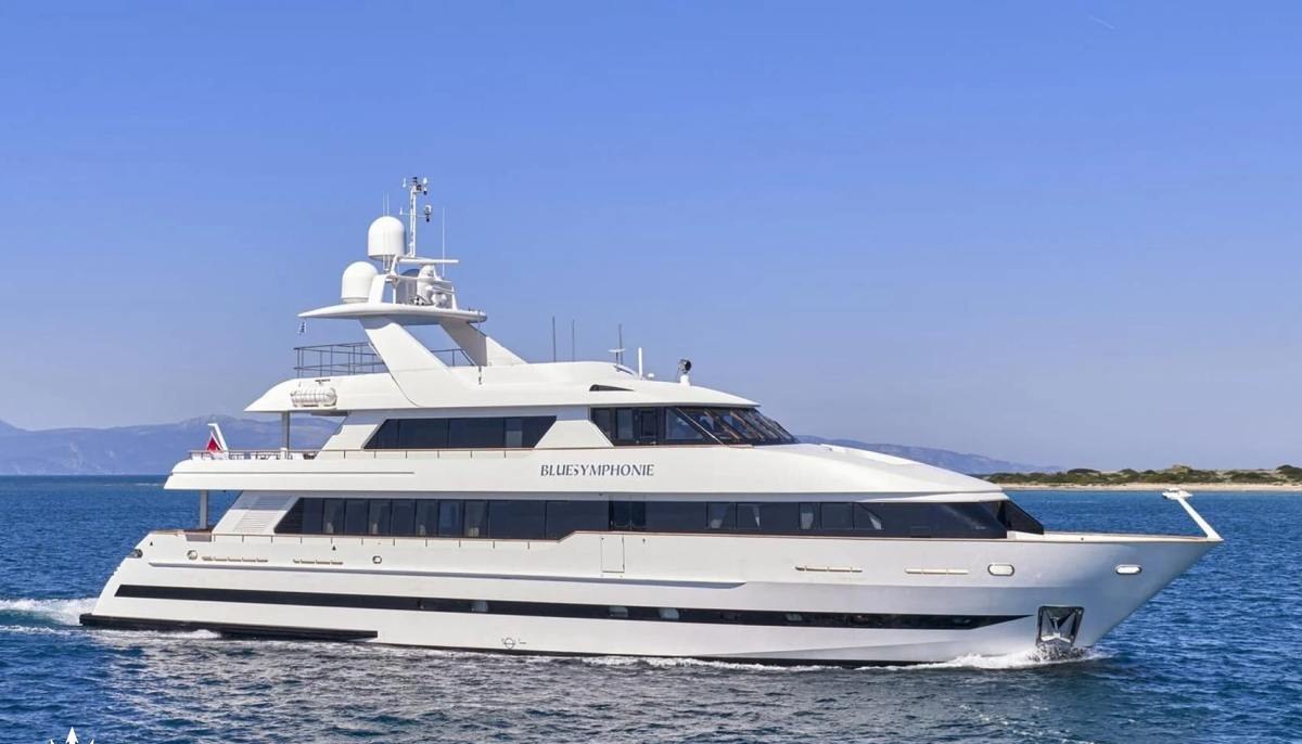 BLUE SYMPHONIE yacht charter 2