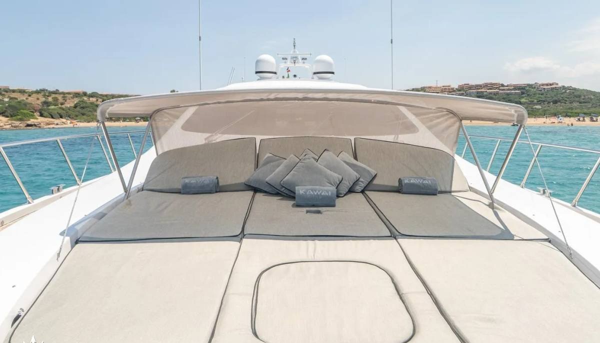 KAWAI yacht charter 3