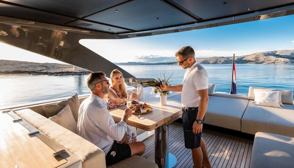 KIMANI yacht charter 4