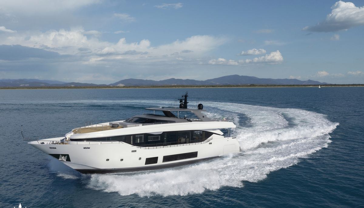 HAPPY ISLAND yacht charter 2