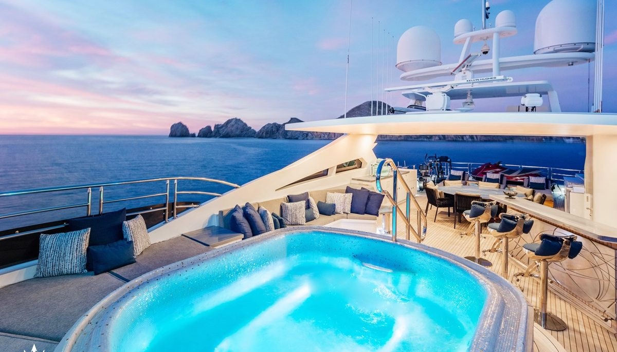 CHAMPAGNE SEAS yacht charter 4