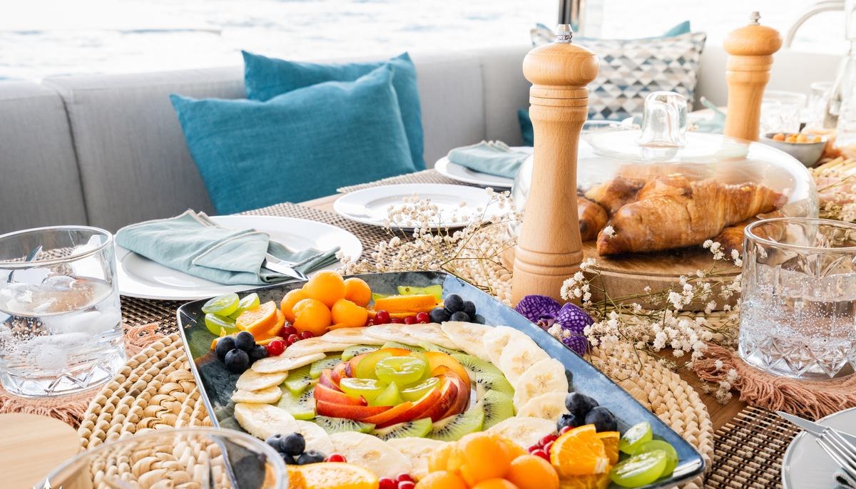 VESTA yacht charter 5
