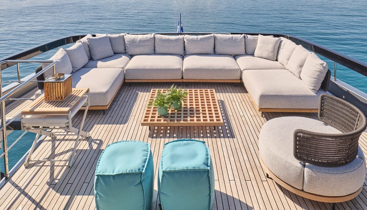 MENANGIO X yacht charter 5