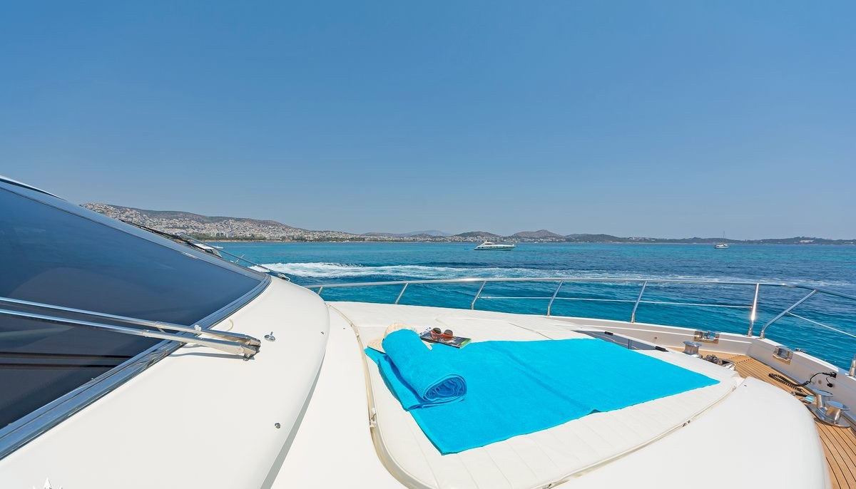 LETTOULI III yacht charter 3
