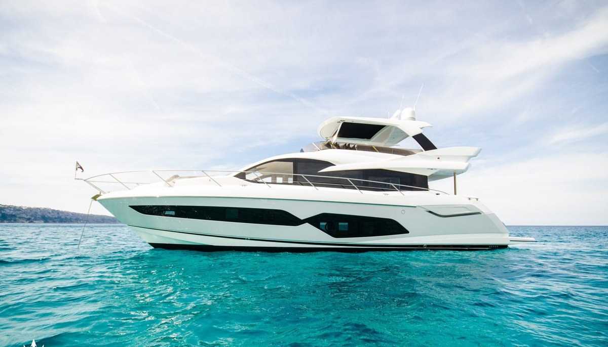 ADRIANO yacht charter 2