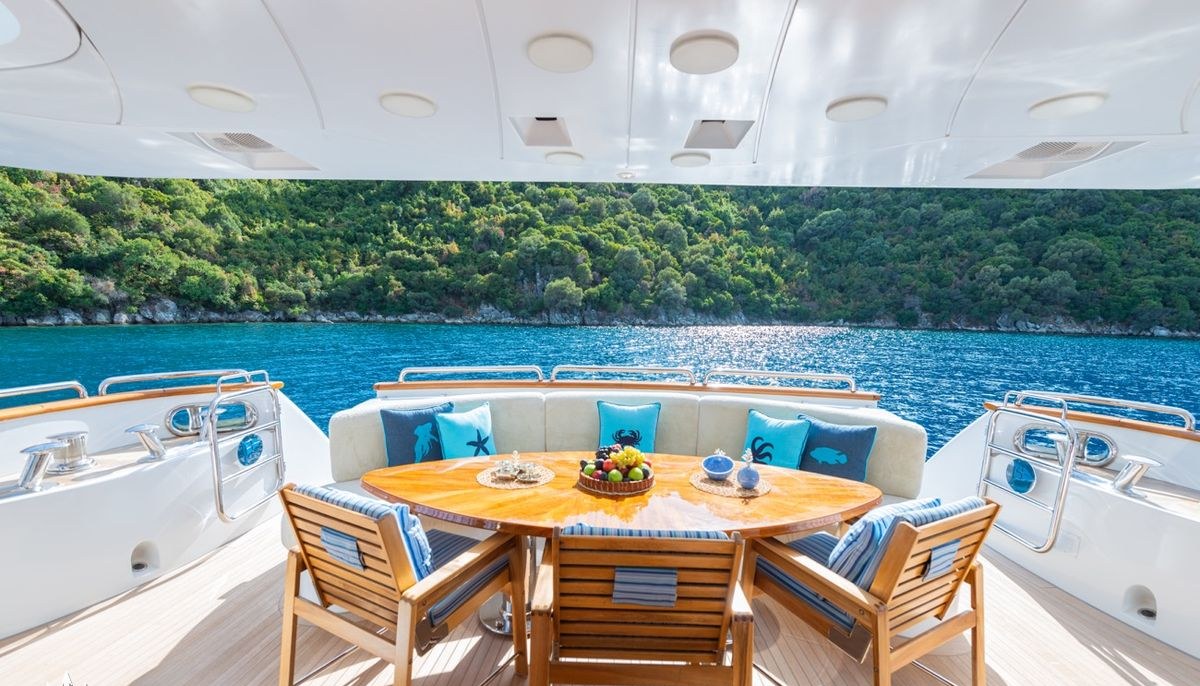 STELLA FIERA yacht charter 5