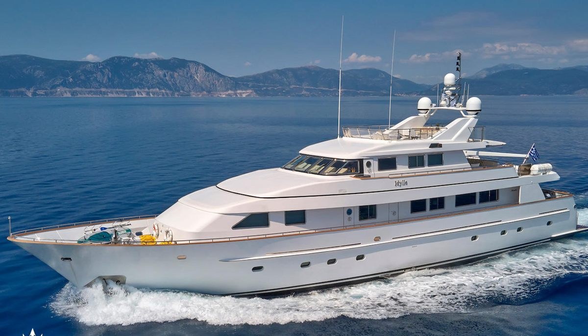 IDYLLE yacht charter 2