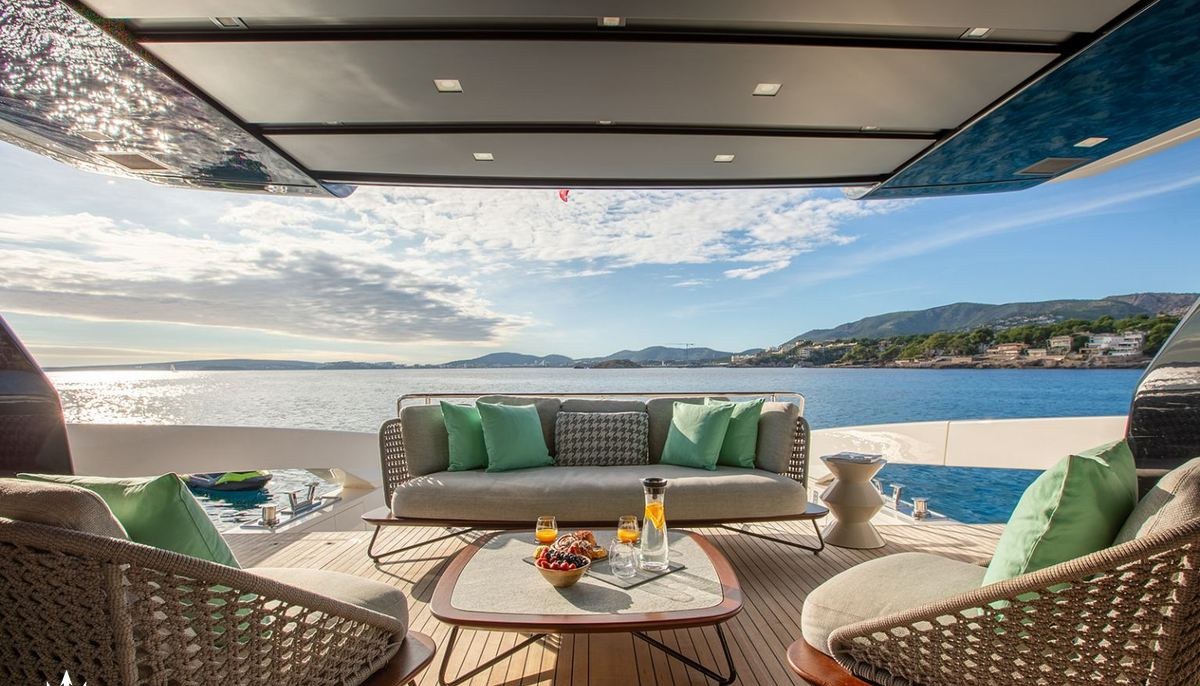 CLOUD IX yacht charter 5