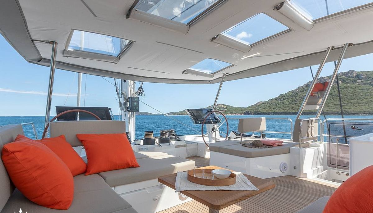 CHILOE yacht charter 4