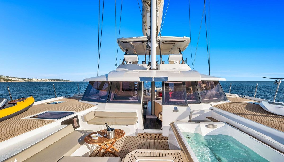 ERA yacht charter 3