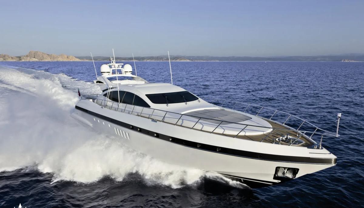 KAWAI yacht charter 2