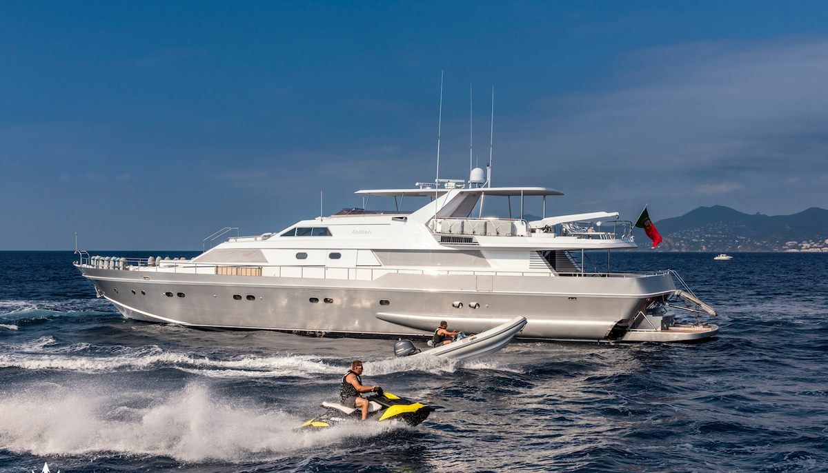 ANTISAN yacht charter 2