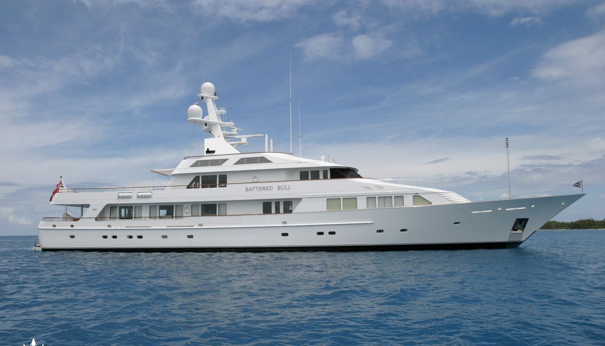 MARIA yacht charter 2