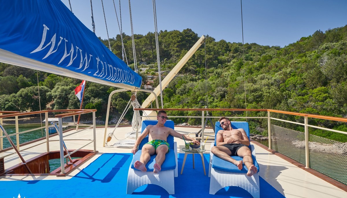 TAJNA MORA yacht charter 4