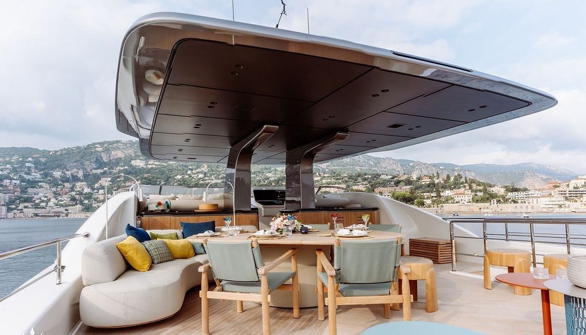 SAL yacht charter 3