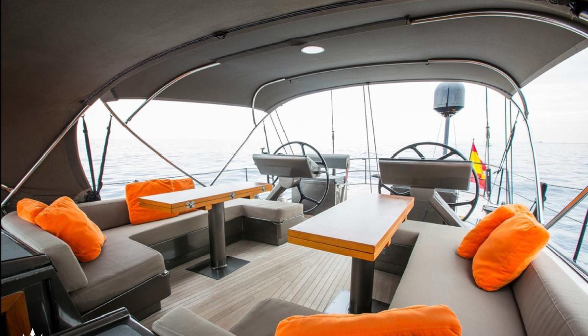 SIXTEEN TONS yacht charter 3