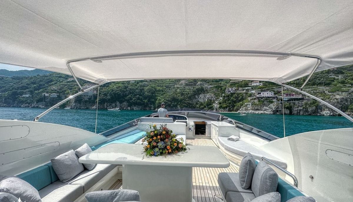 DEA ONE yacht charter 5